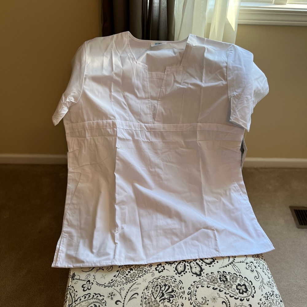 New White Short Sleeve Scrub Top